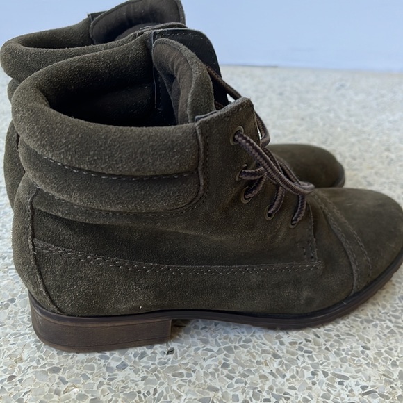 Steve Madden combat boots green olive color suede size 7 - Picture 2 of 7